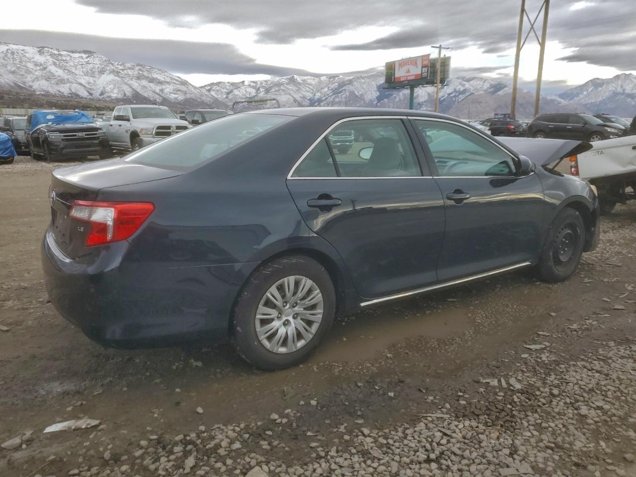 2014 TOYOTA CAMRY