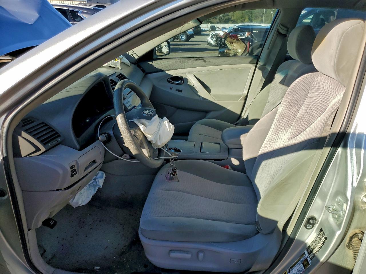 2010 TOYOTA CAMRY