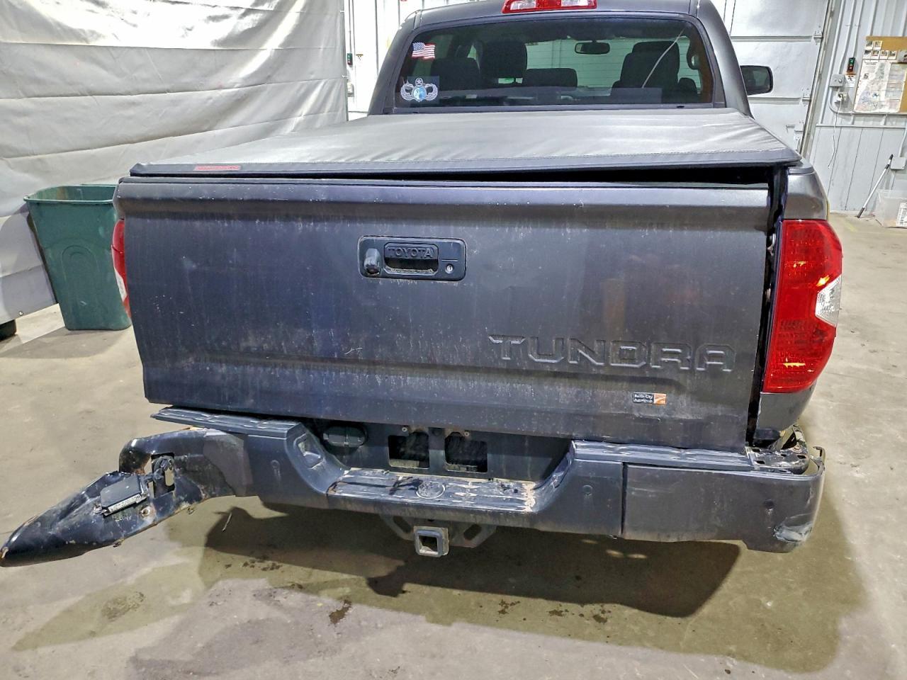 2016 TOYOTA TUNDRA