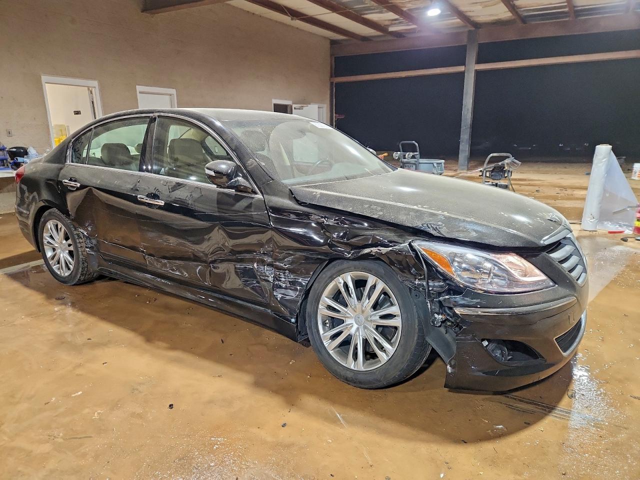 2014 HYUNDAI GENESIS