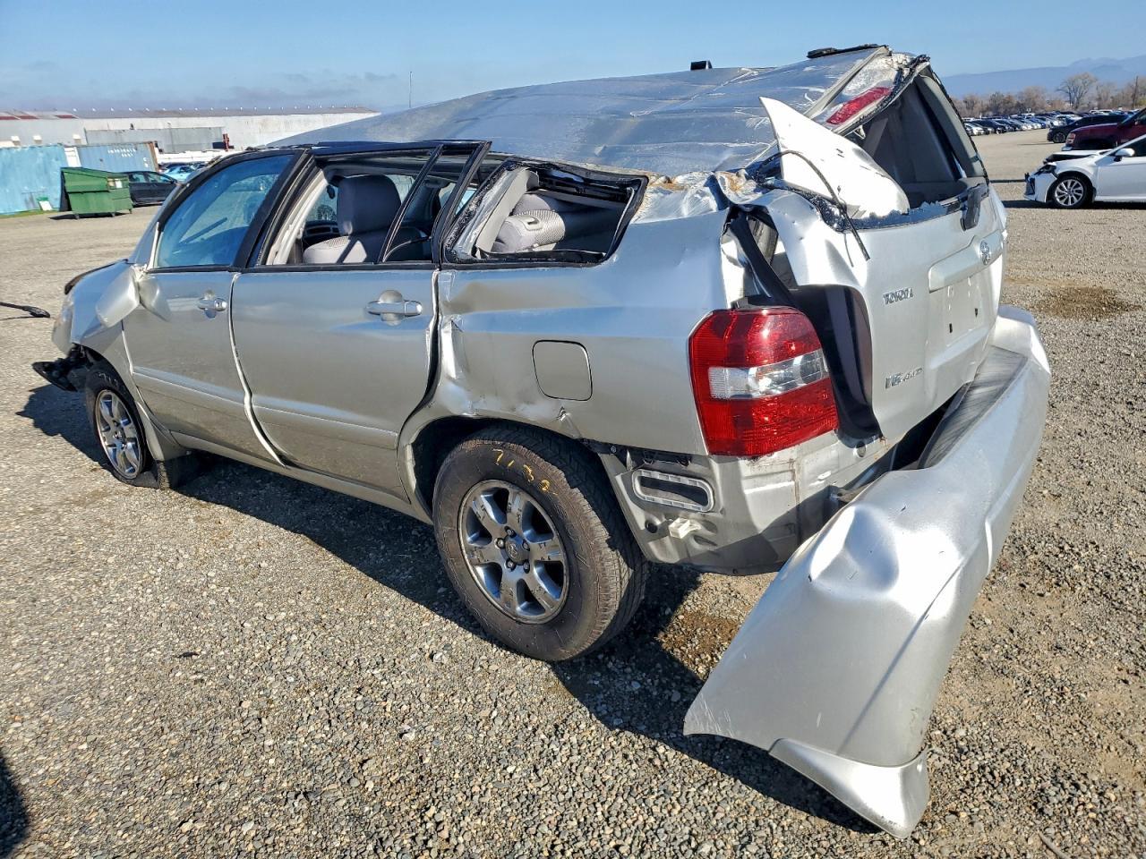 2005 TOYOTA HIGHLANDER