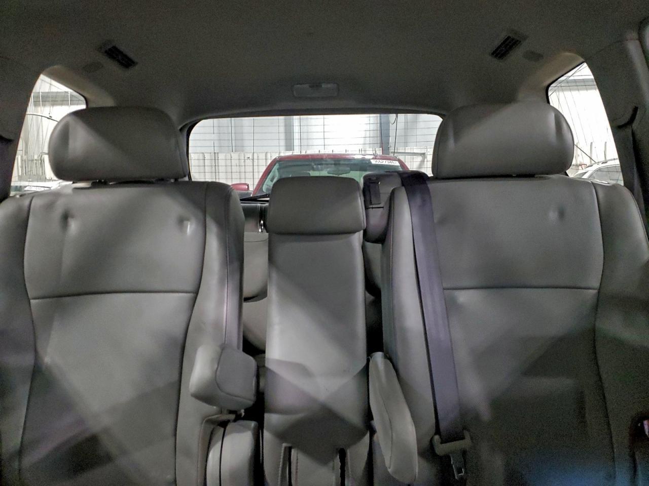 2013 TOYOTA HIGHLANDER