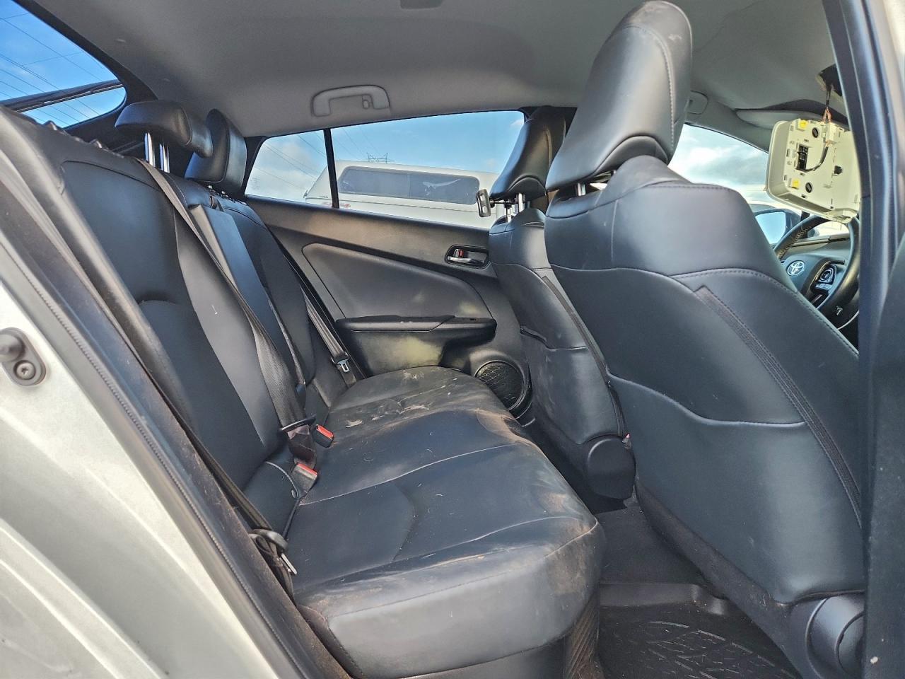 2019 TOYOTA PRIUS
