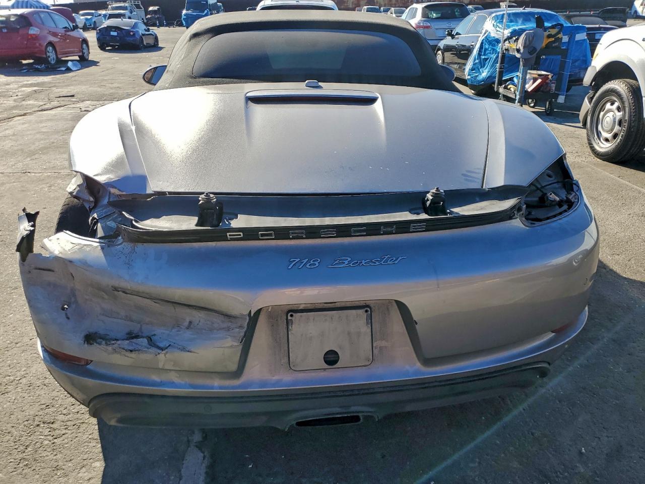 2017 PORSCHE Boxster