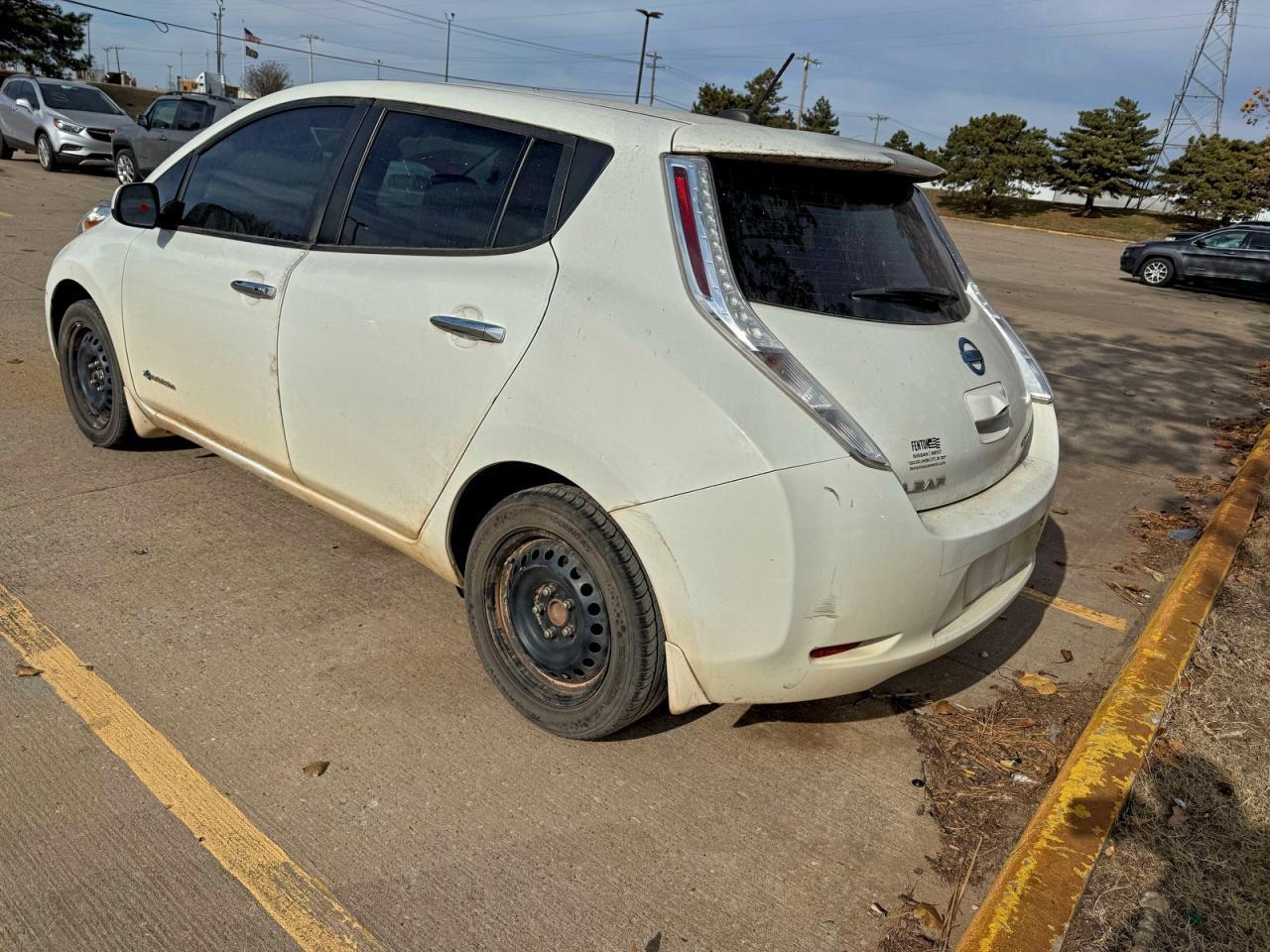 2017 NISSAN LEAF