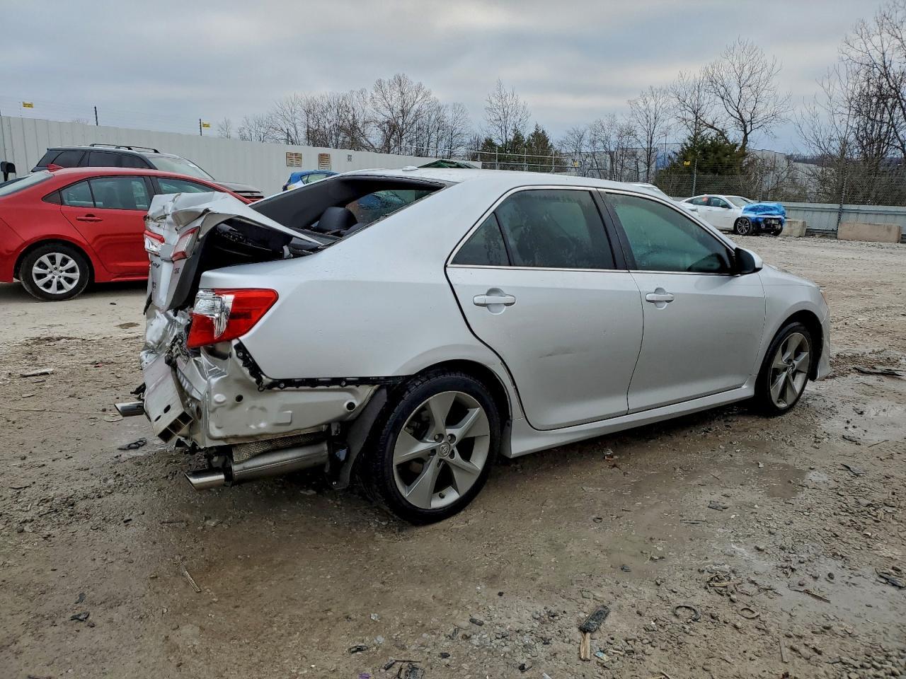 2012 TOYOTA CAMRY