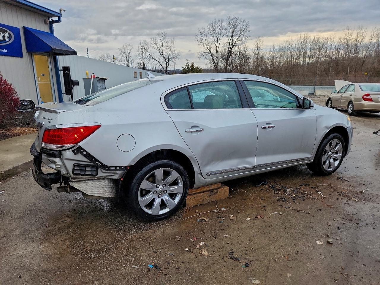 2011 BUICK LACROSSE