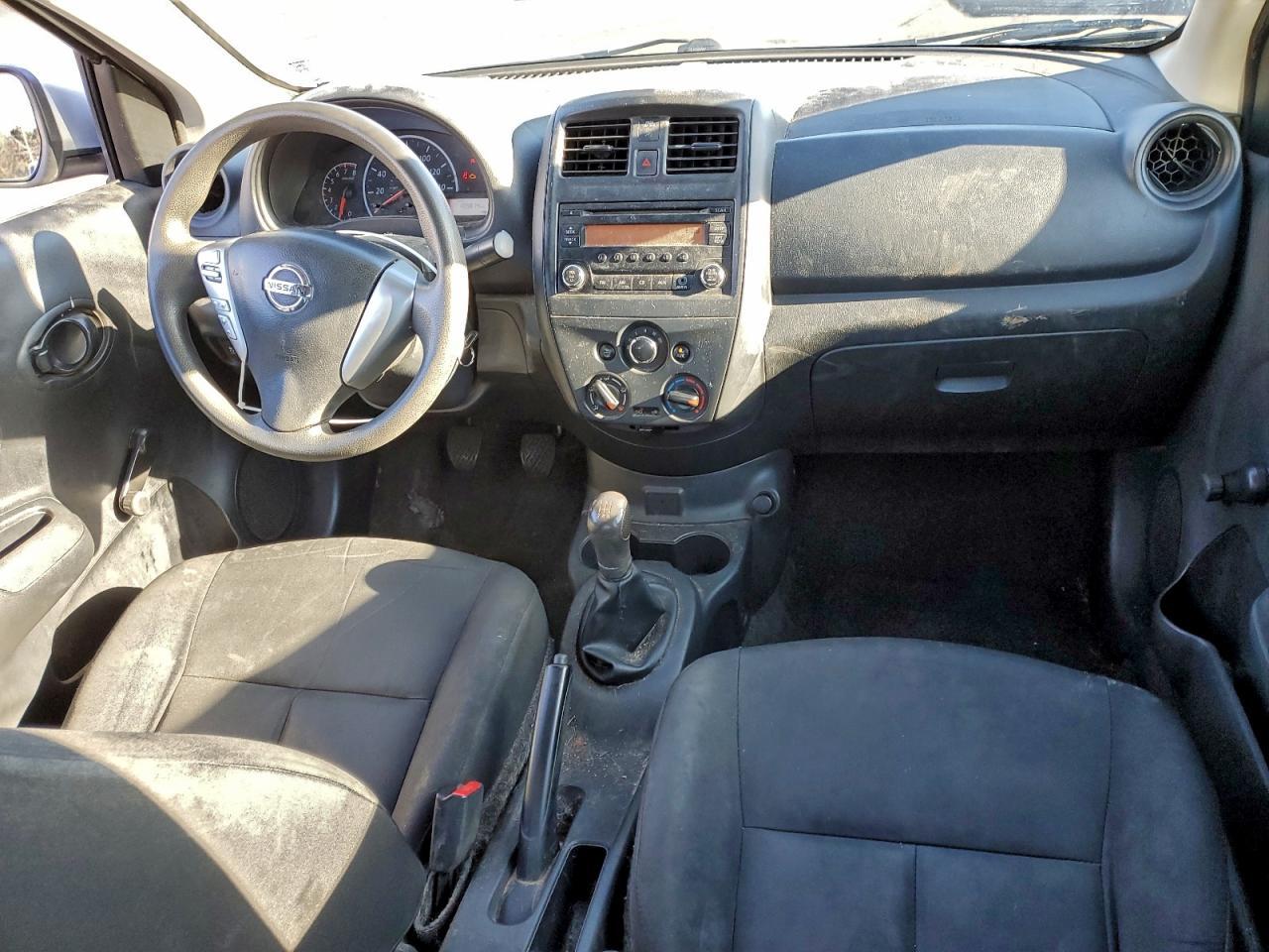 2017 NISSAN VERSA