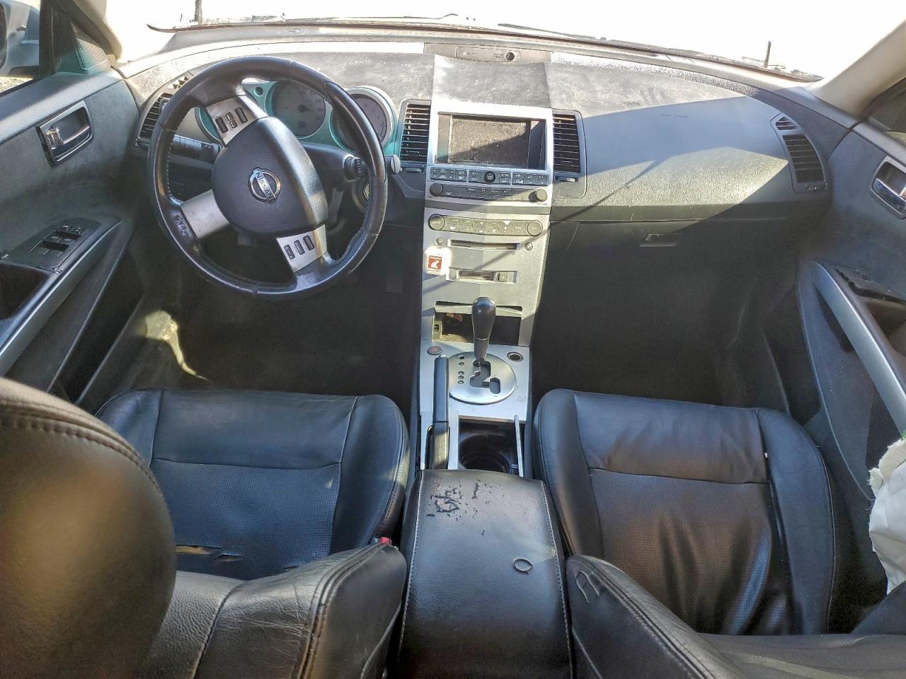 2005 NISSAN Maxima