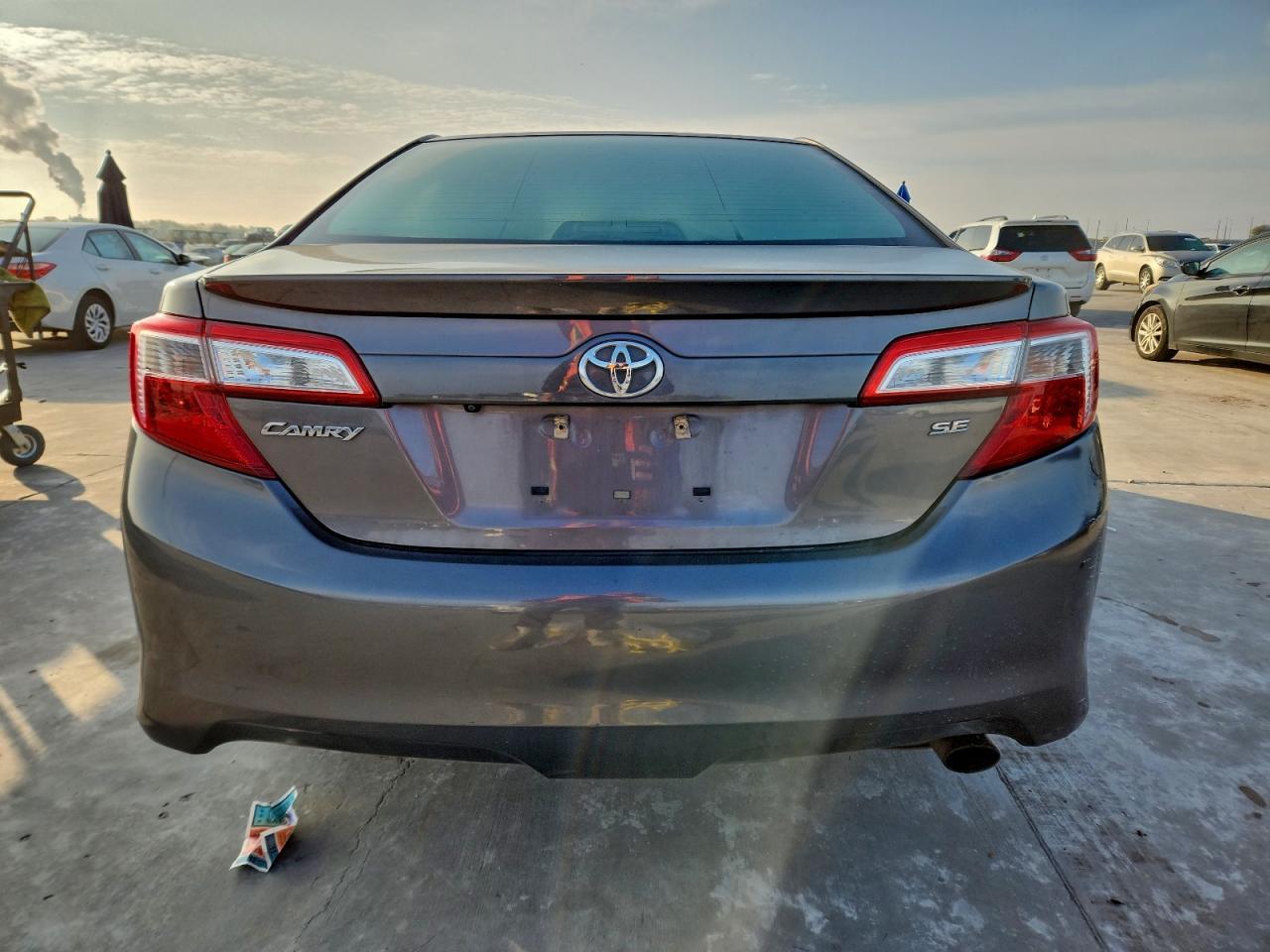 2014 TOYOTA CAMRY