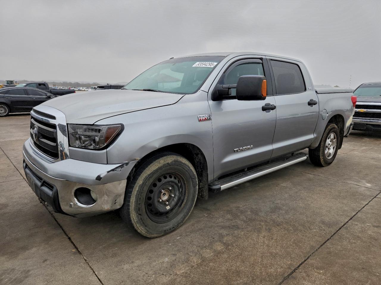 2011 TOYOTA TUNDRA