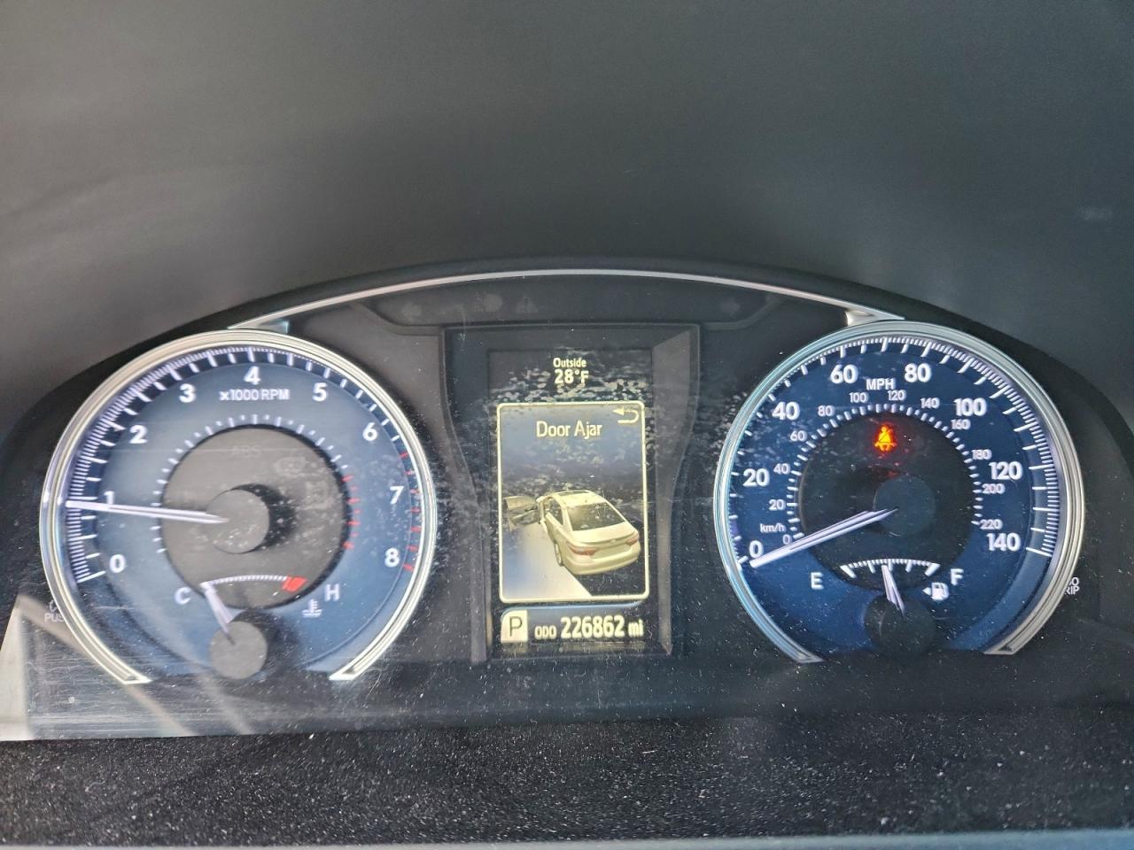 2016 TOYOTA CAMRY