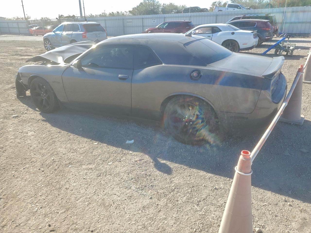 2016 DODGE Challenger