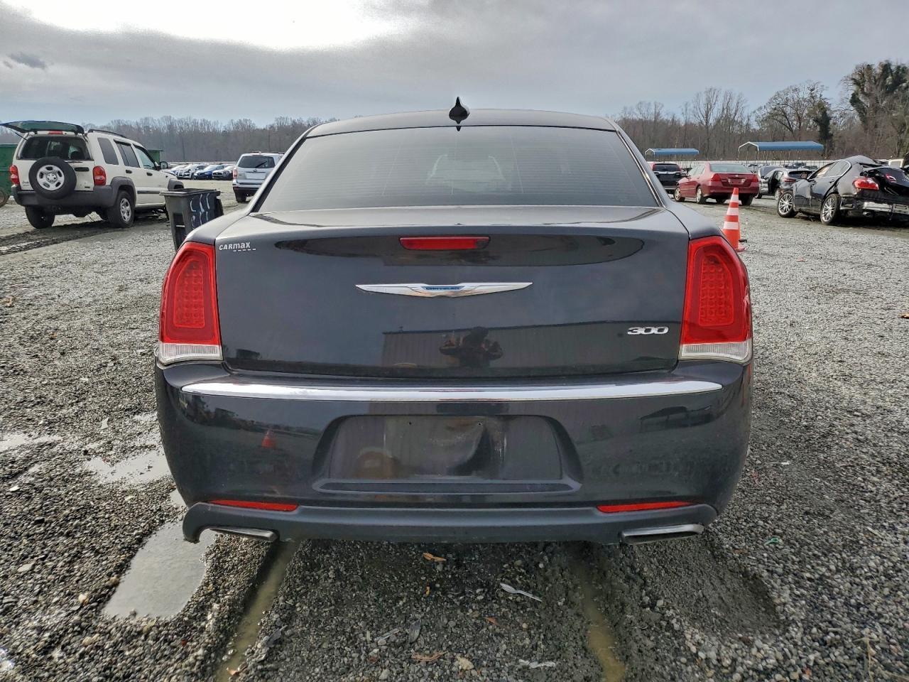 2015 CHRYSLER 300