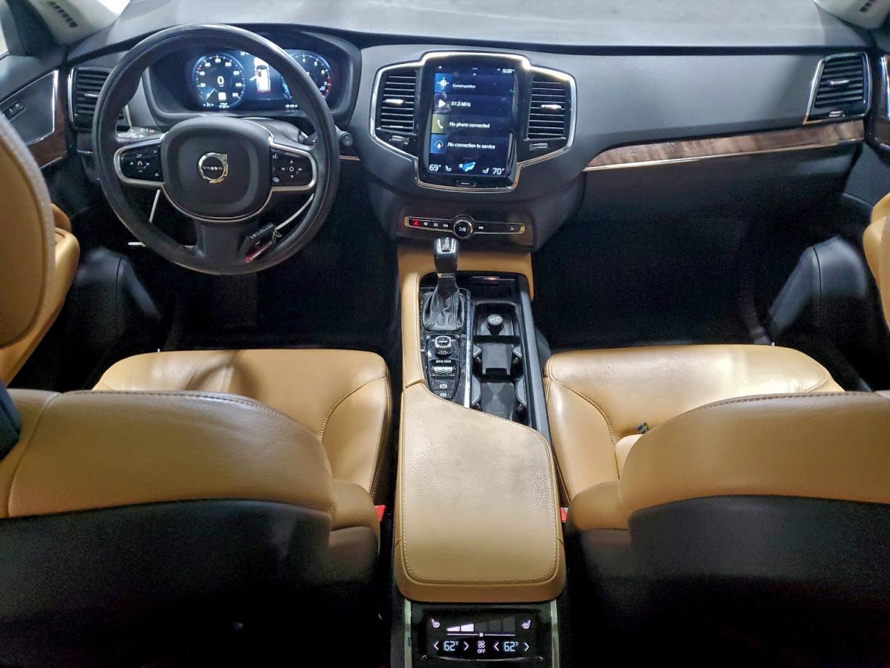 2016 VOLVO XC90