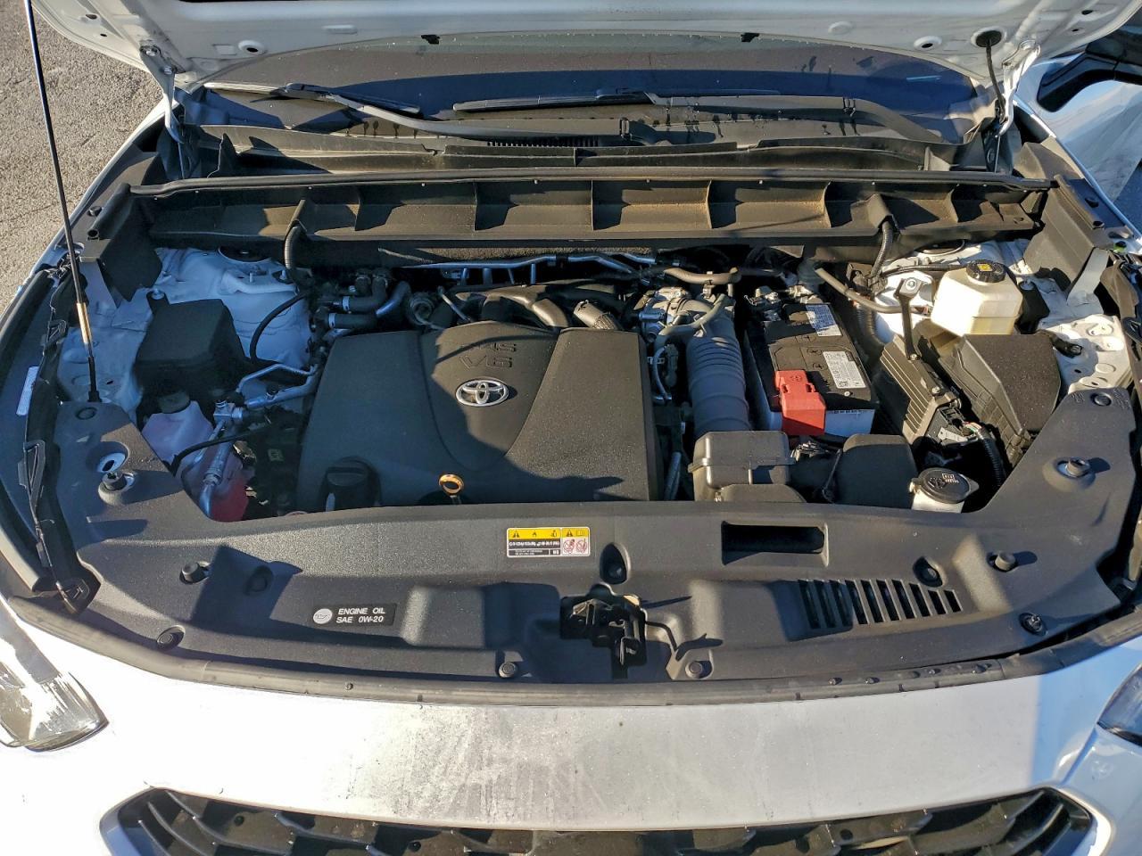 2022 TOYOTA HIGHLANDER