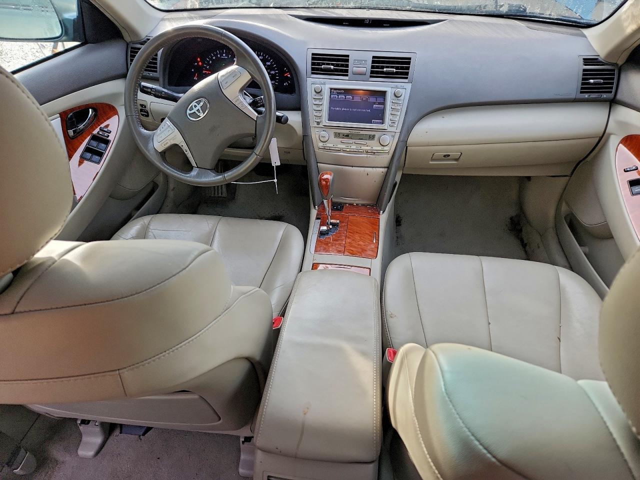 2011 TOYOTA CAMRY