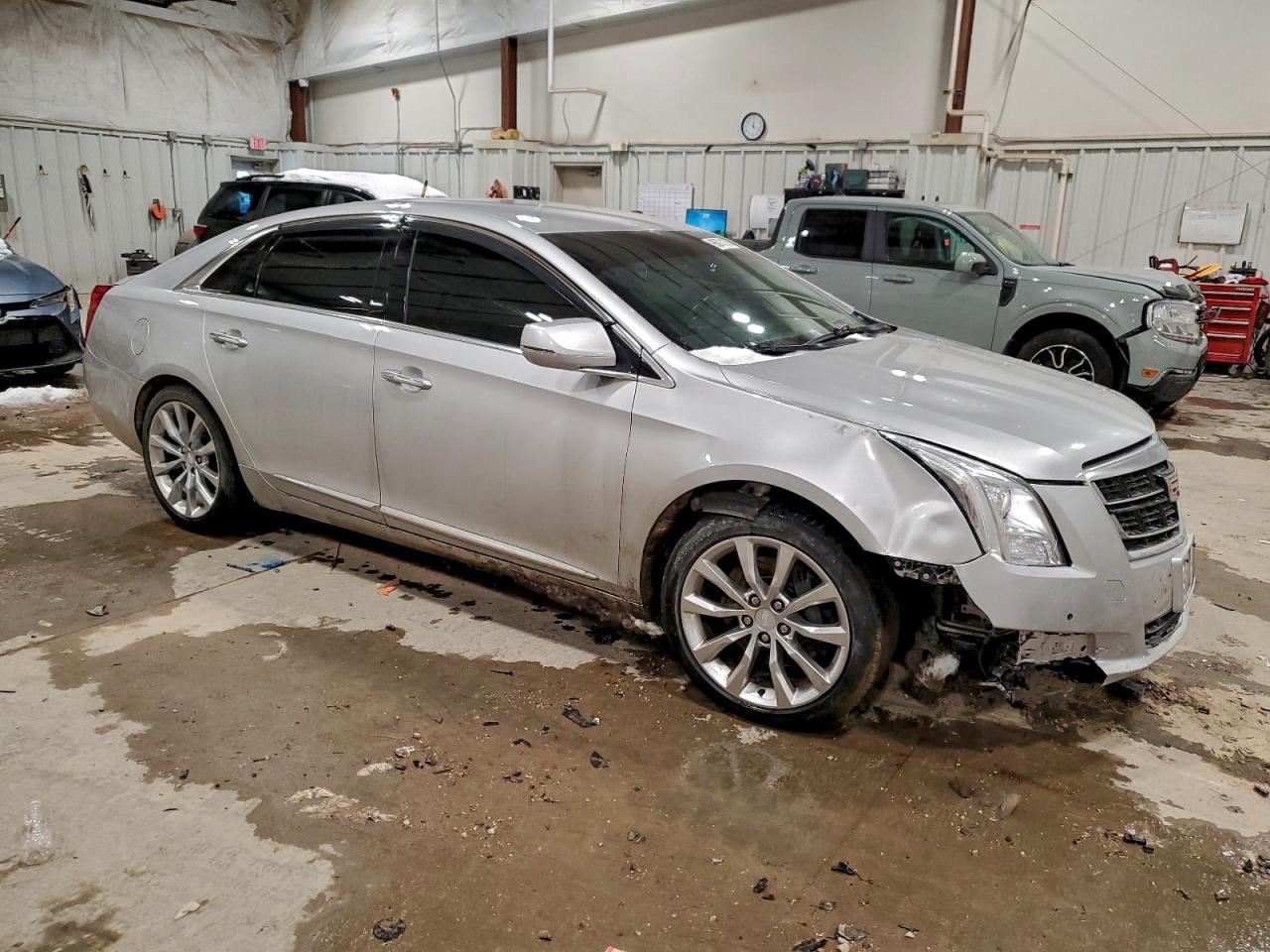 2016 CADILLAC XTS
