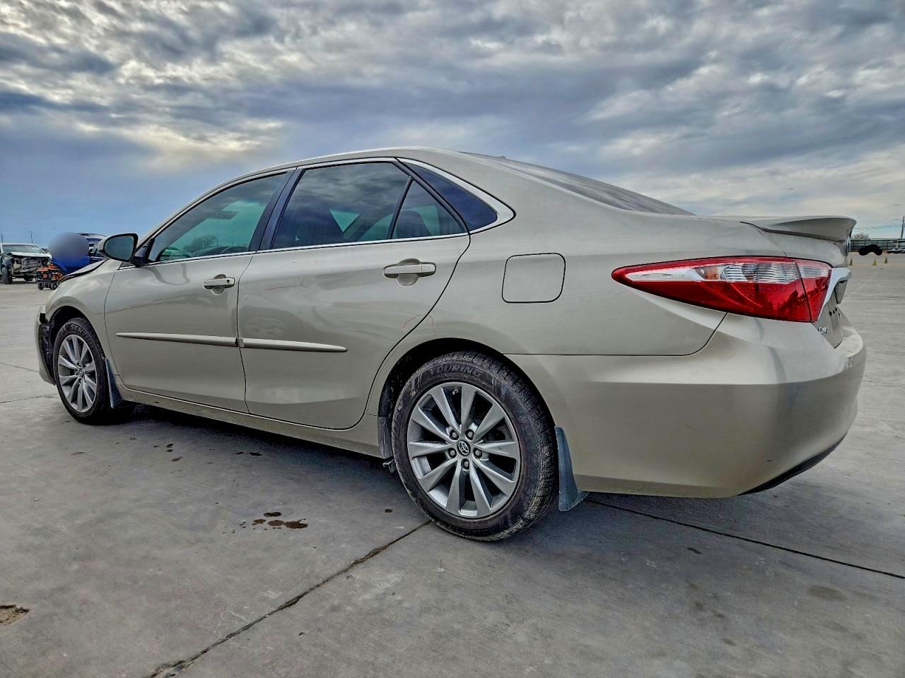 2017 TOYOTA CAMRY