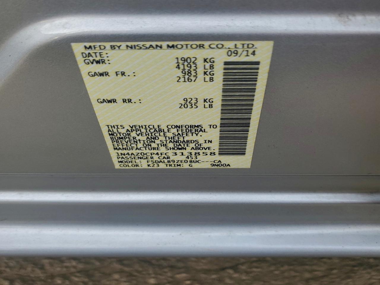 2015 NISSAN LEAF