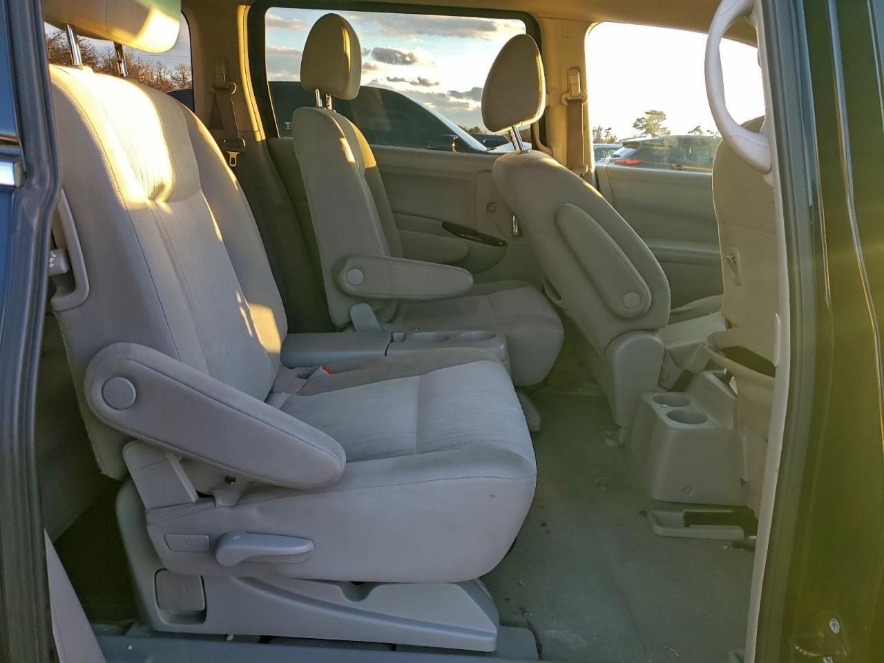 2012 NISSAN Quest