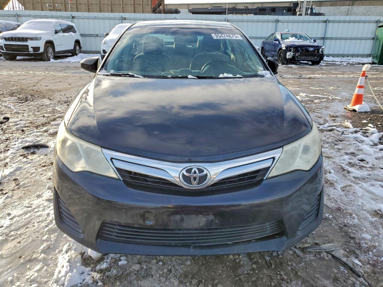 2014 TOYOTA CAMRY