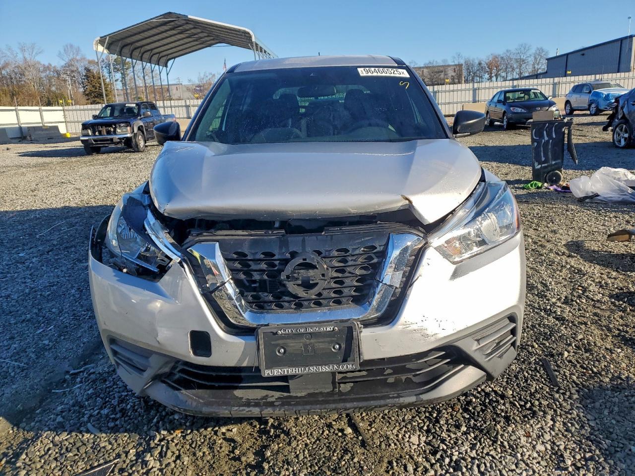 2020 NISSAN KICKS