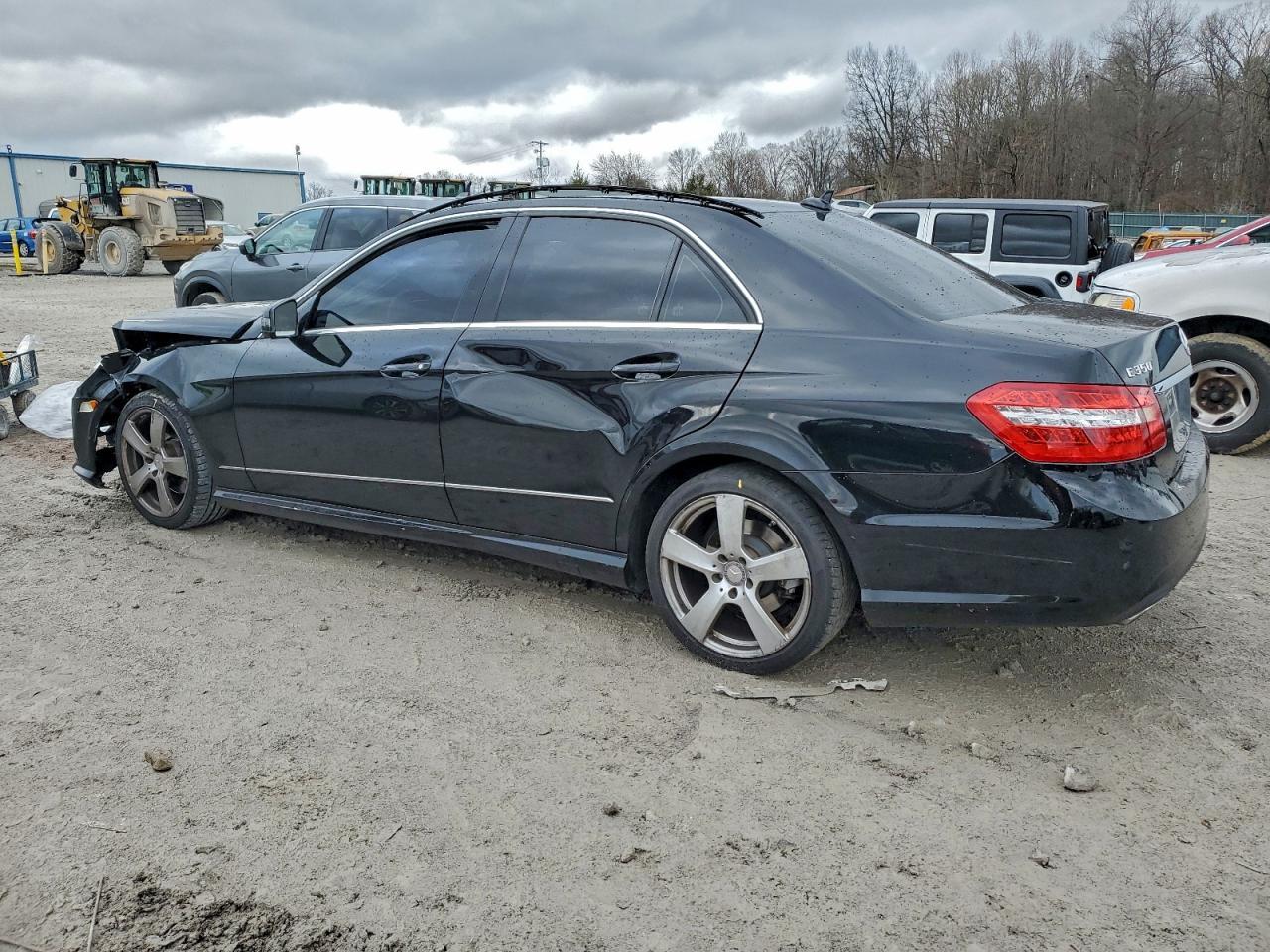 2011 MERCEDES-BENZ E-Class