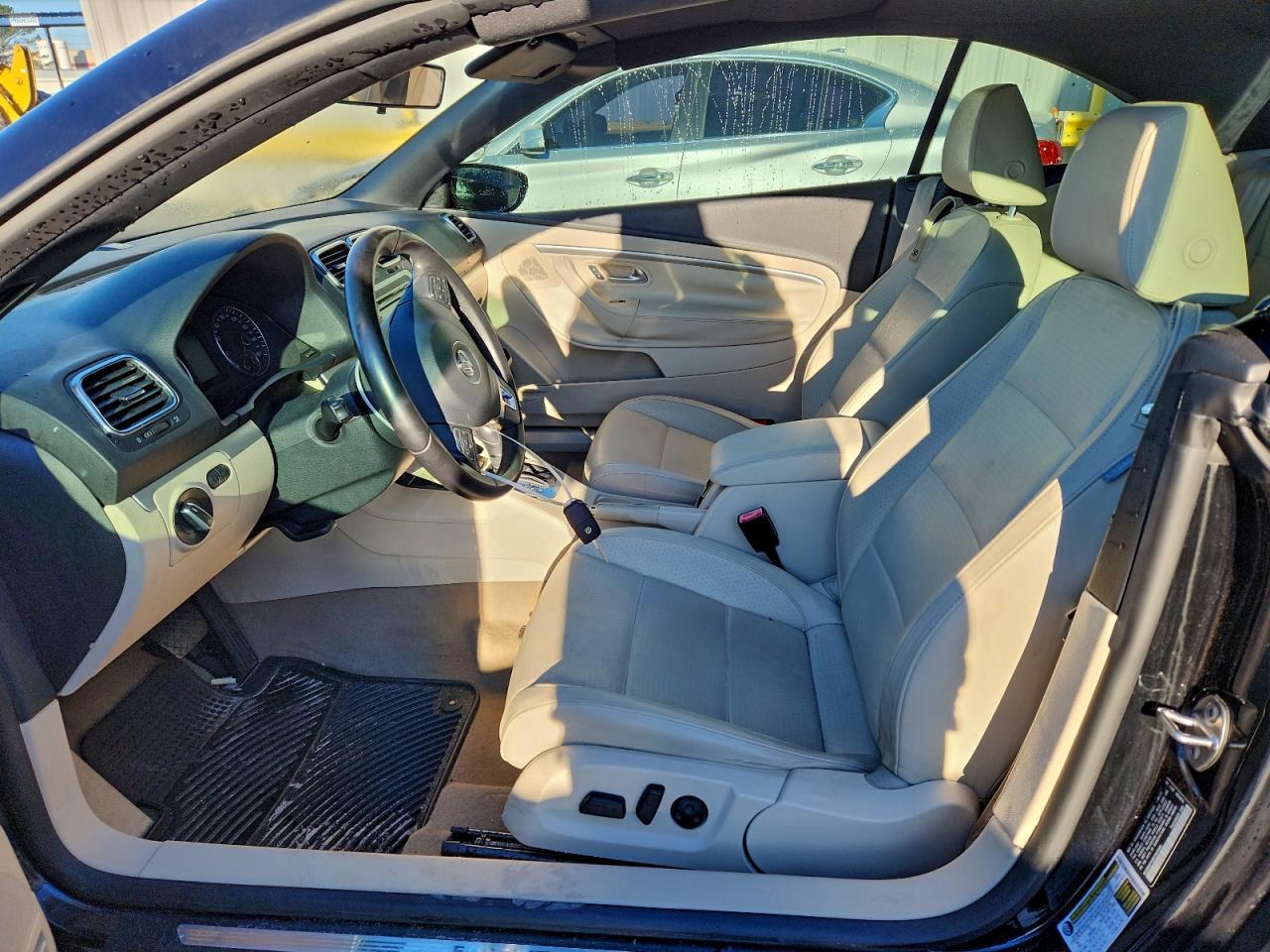 2012 VOLKSWAGEN EOS