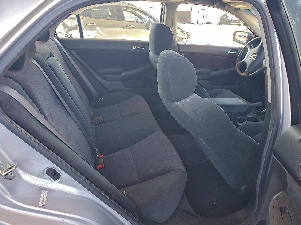 2004 HONDA ACCORD