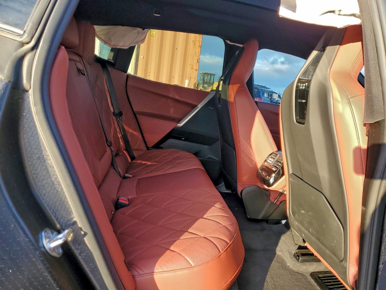 2022 BMW iX
