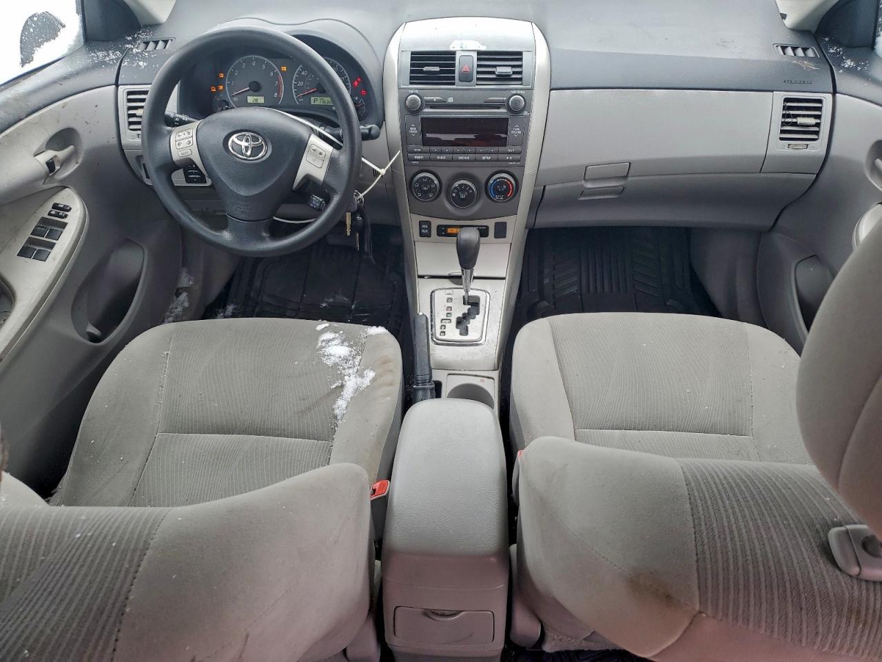 2011 TOYOTA COROLLA