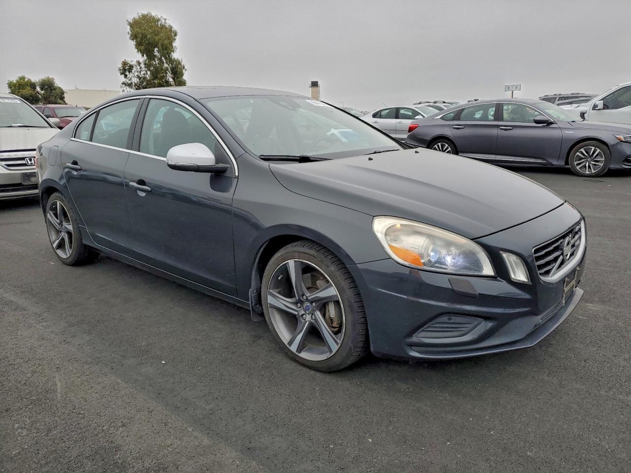 2012 VOLVO S60