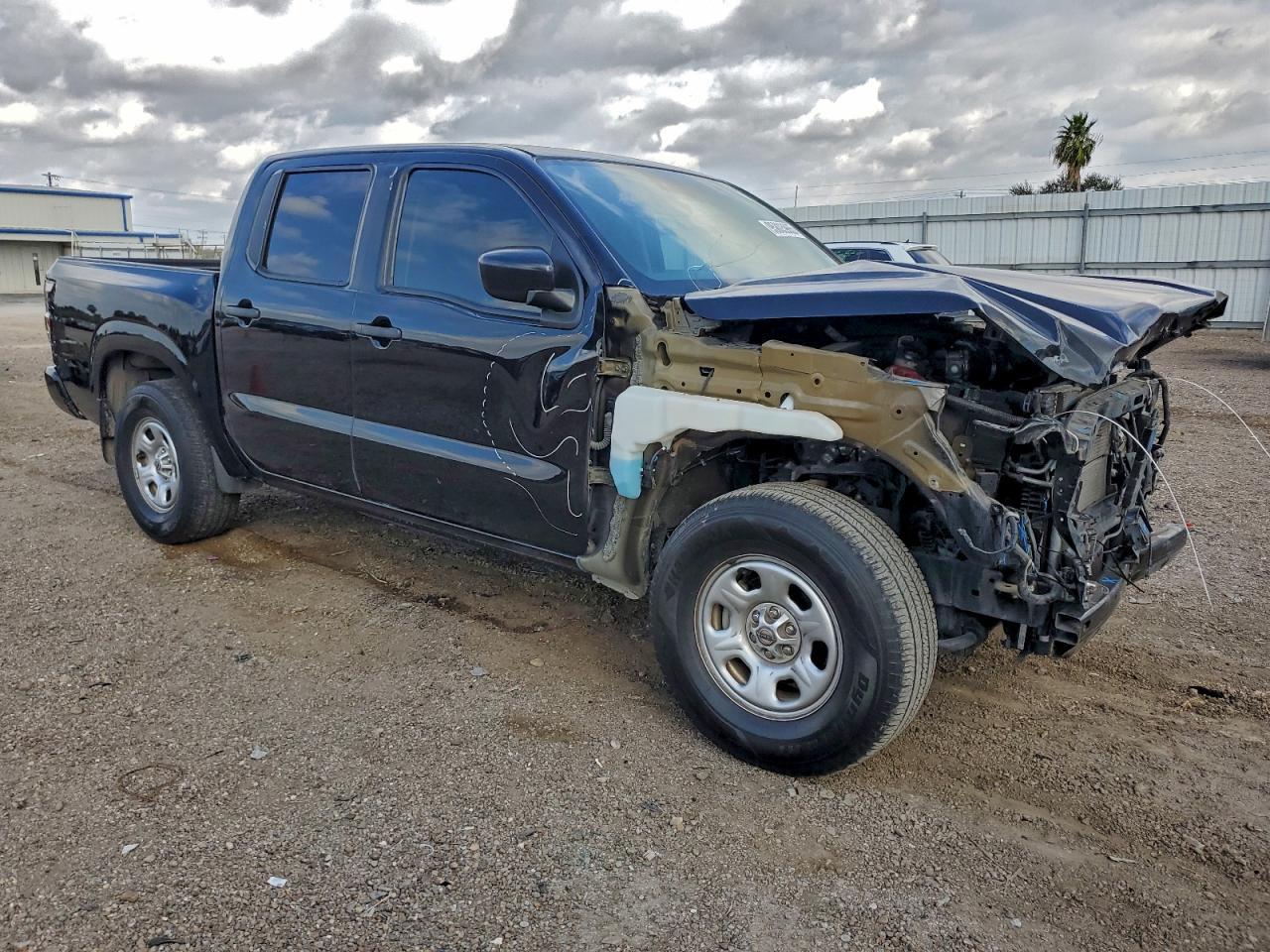 2022 NISSAN Frontier