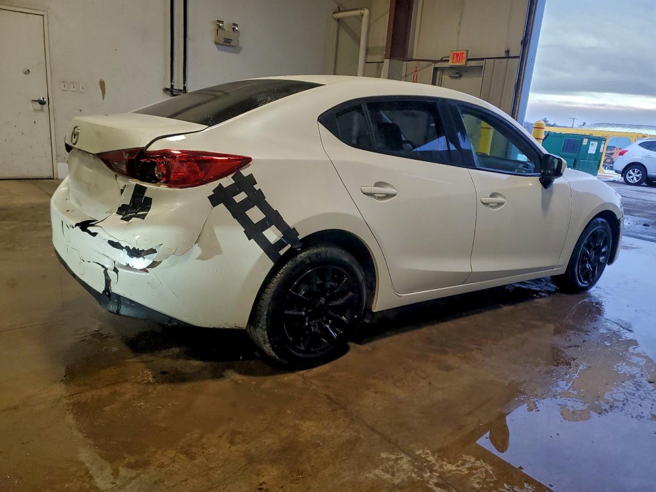 2015 MAZDA 3