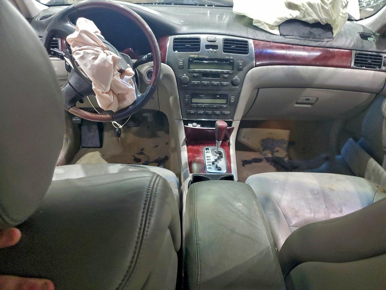 2002 LEXUS Es 300