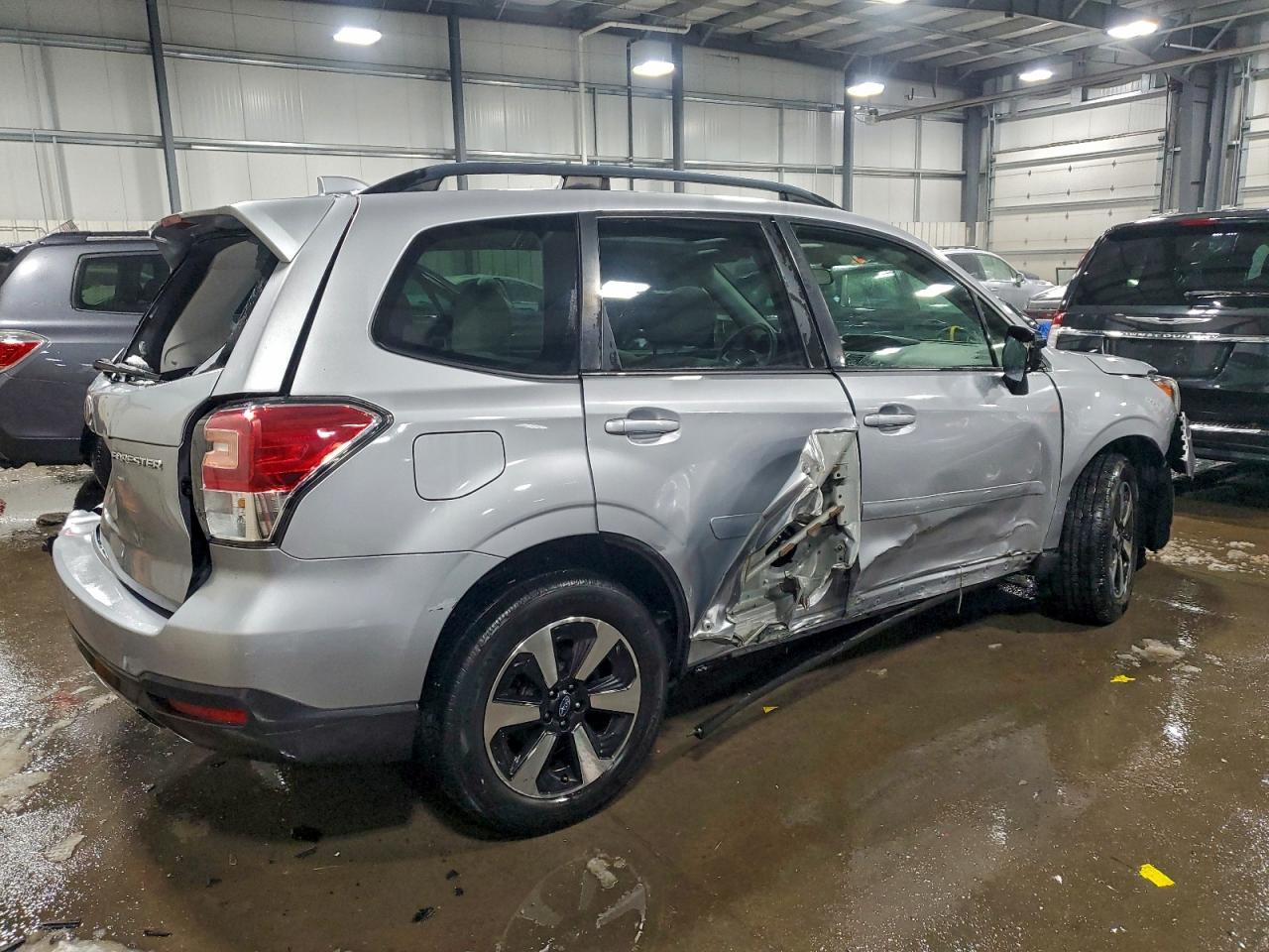 2018 SUBARU FORESTER