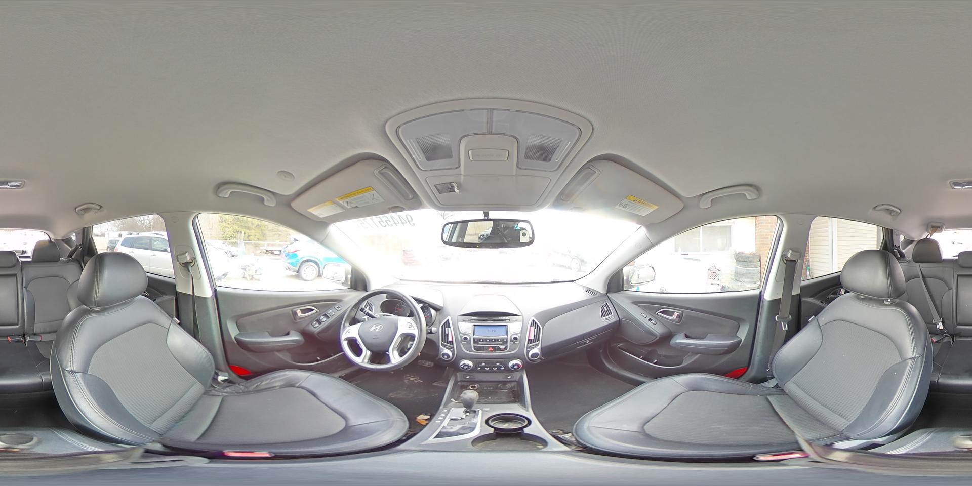 2011 HYUNDAI TUCSON