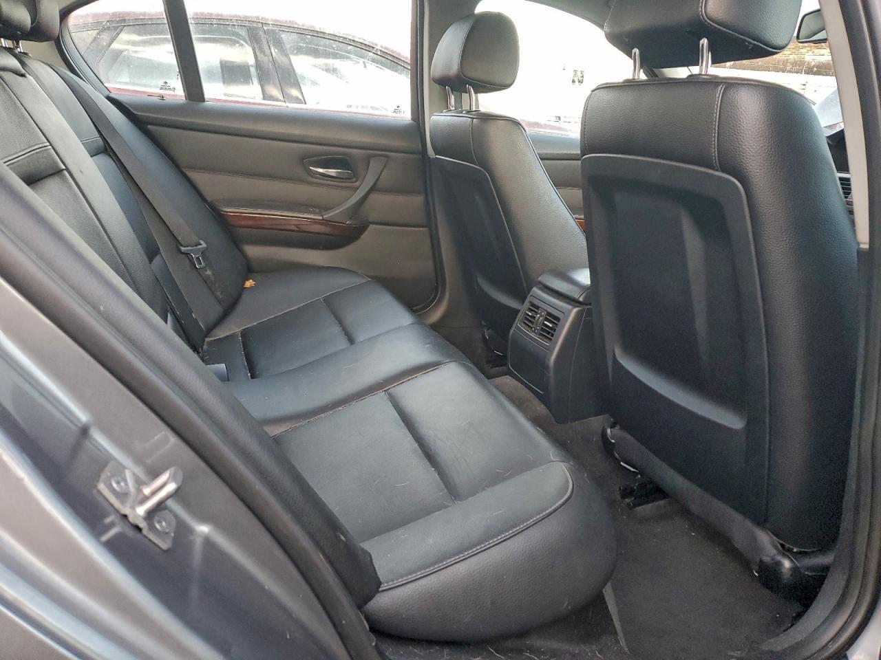 2011 BMW 3 SERIES