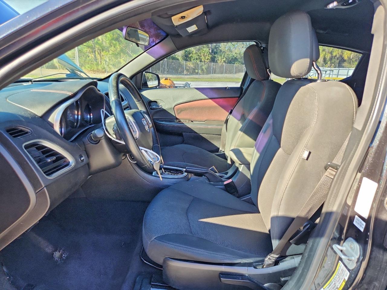 2011 DODGE Avenger