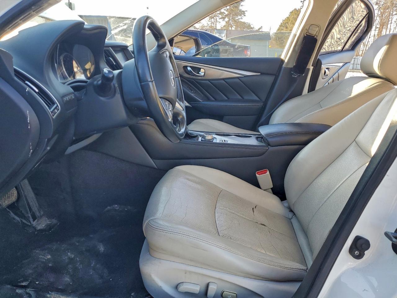 2017 INFINITI Q50