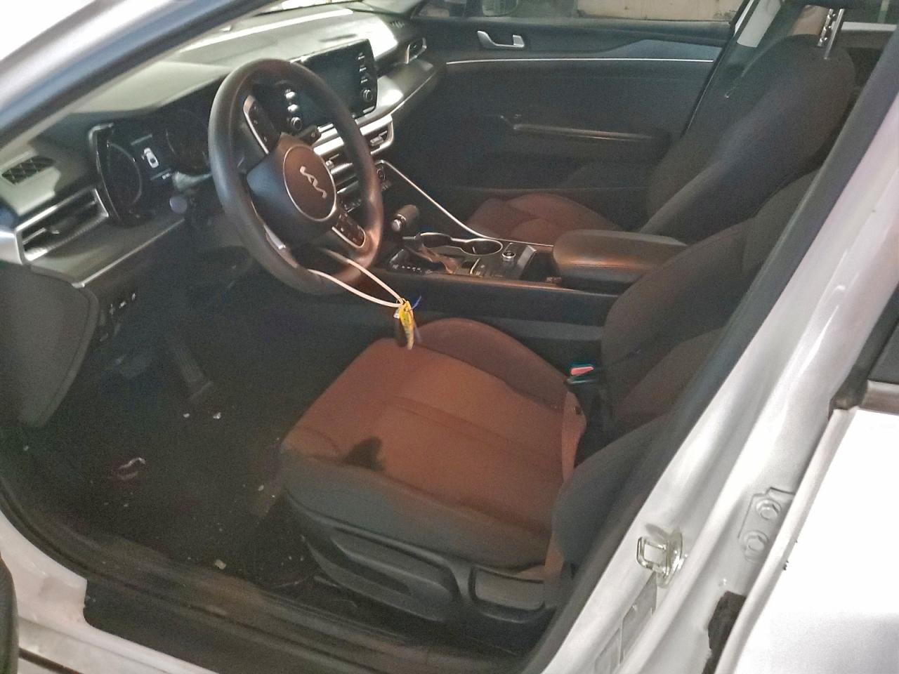 2022 KIA K5