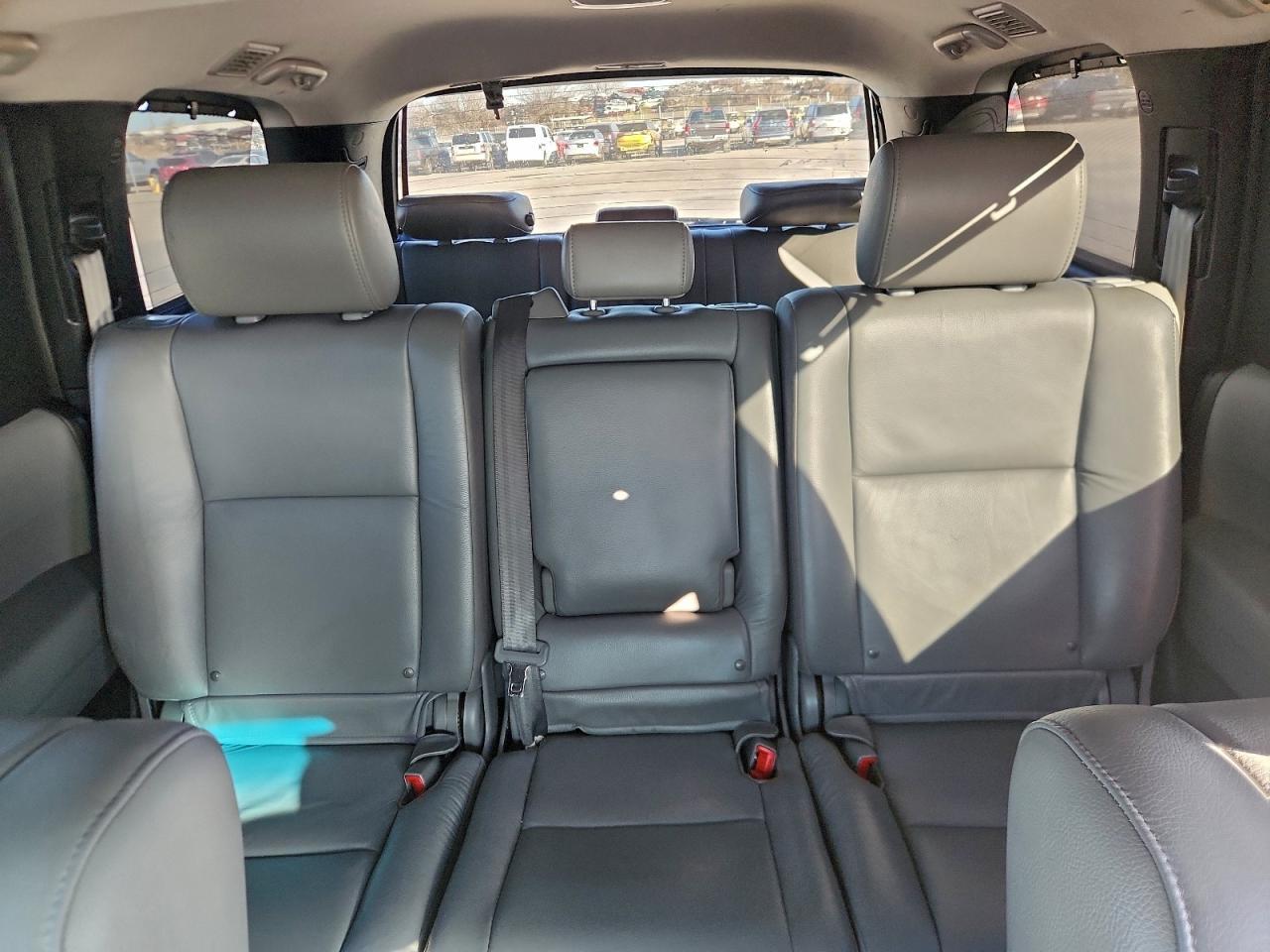 2012 TOYOTA Sequoia