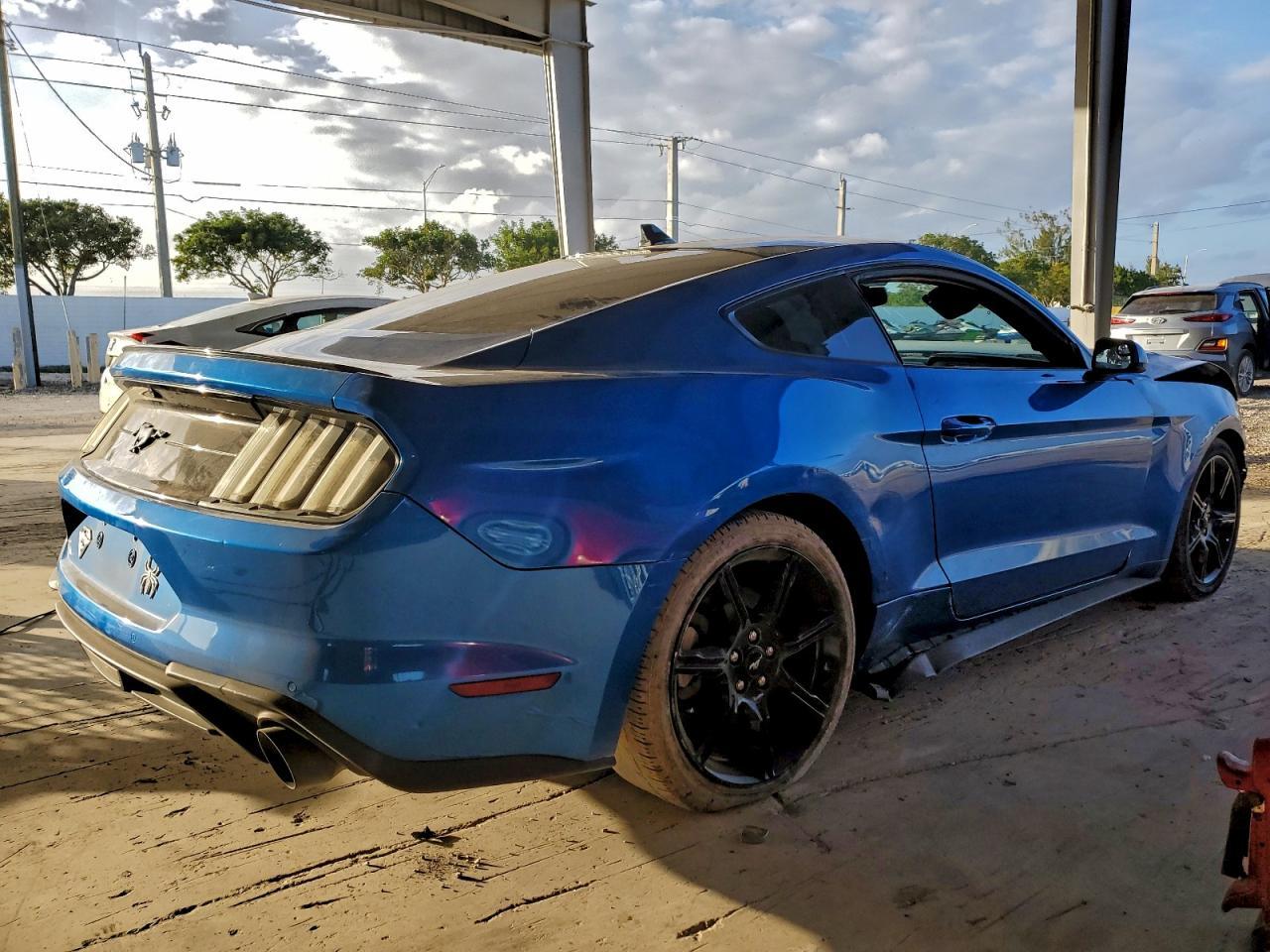 2020 FORD MUSTANG