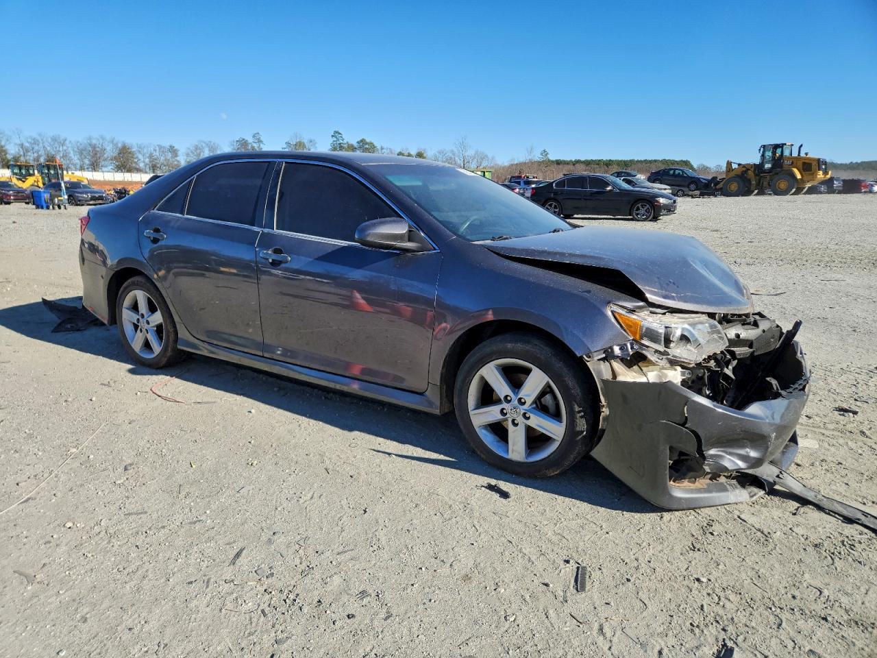 2014 TOYOTA CAMRY