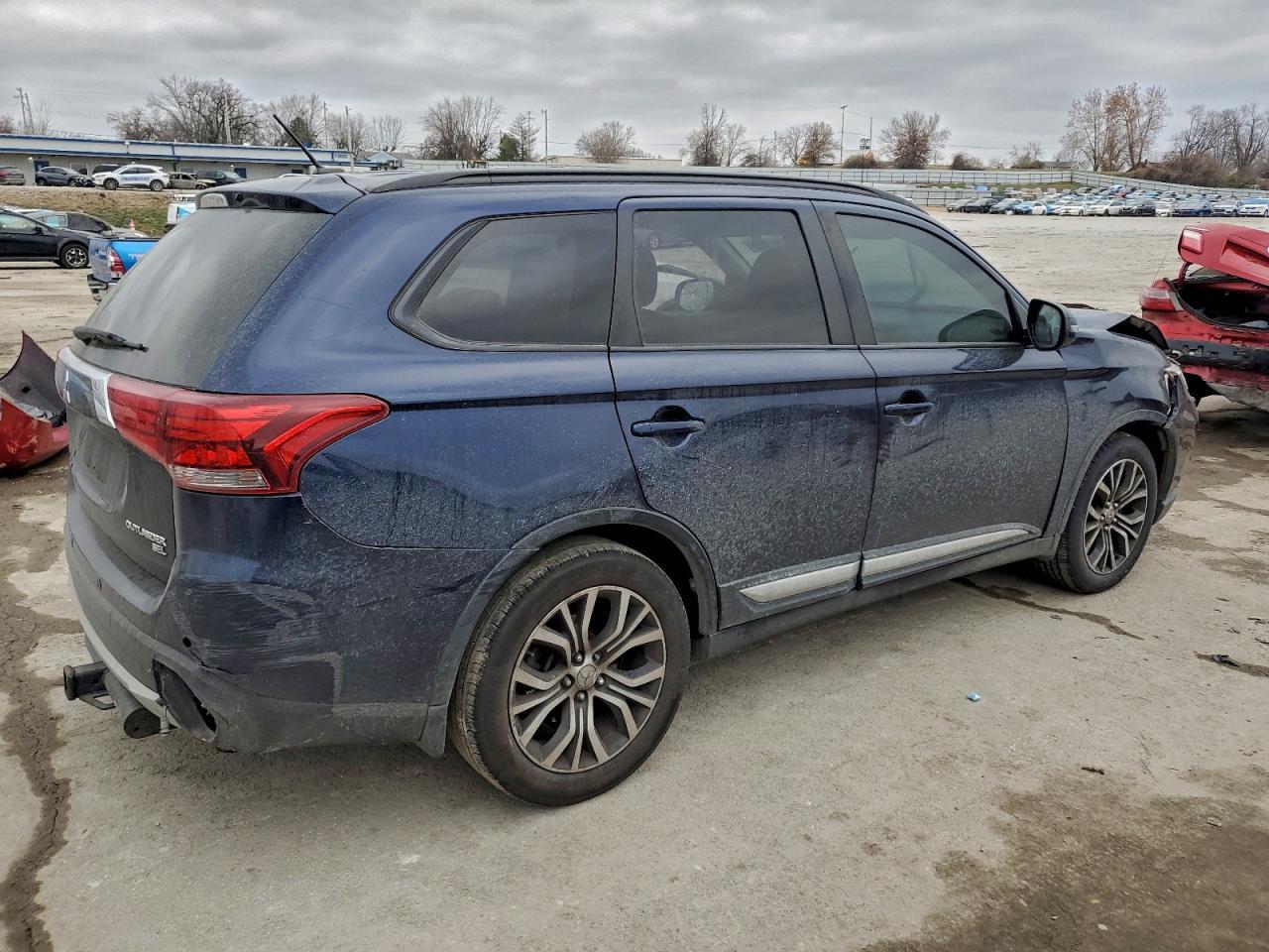 2016 MITSUBISHI outlander