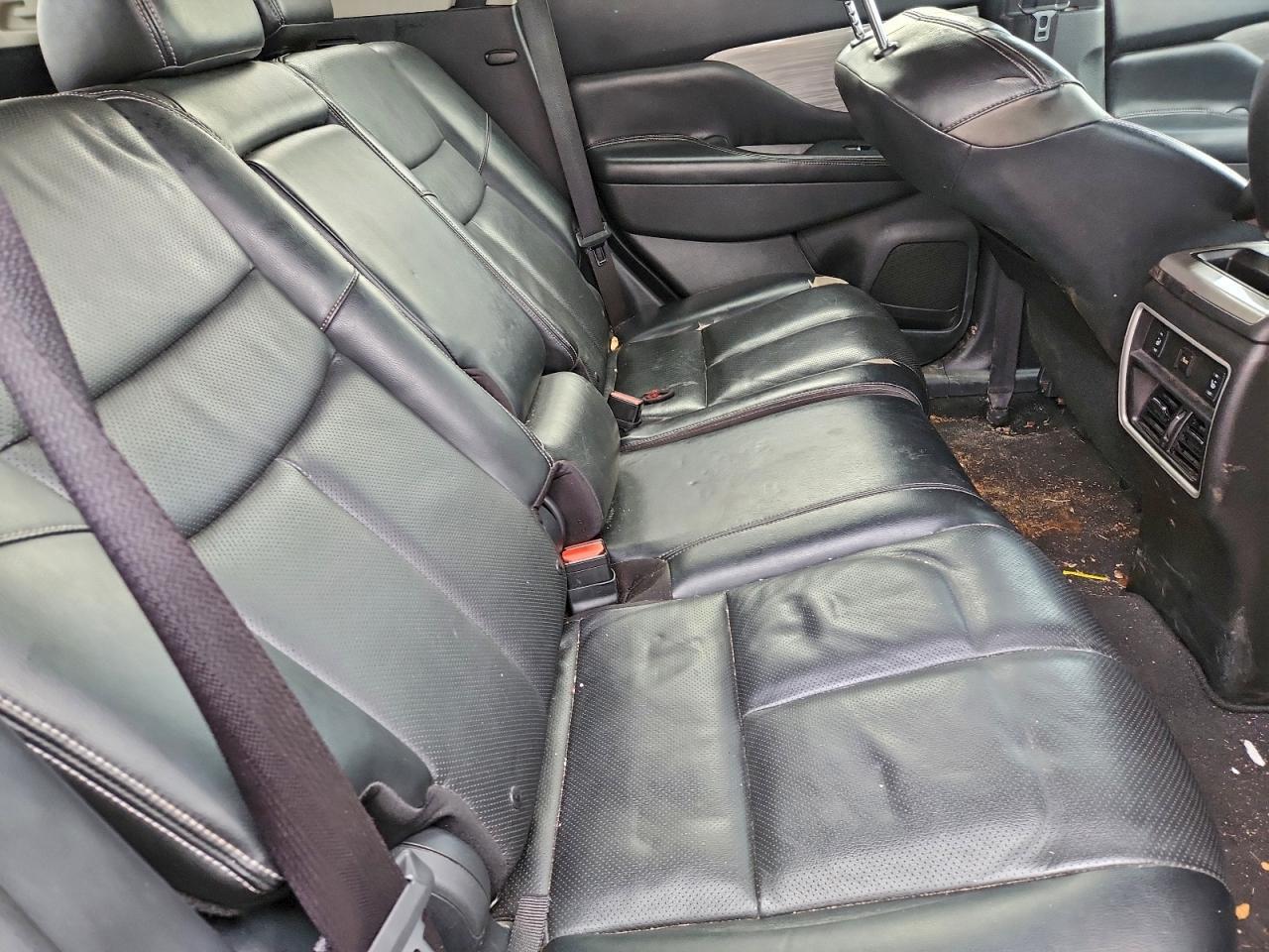 2016 NISSAN MURANO