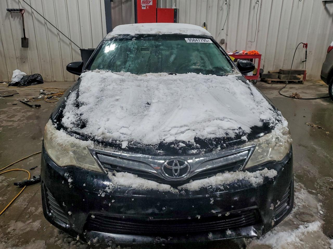 2012 TOYOTA CAMRY