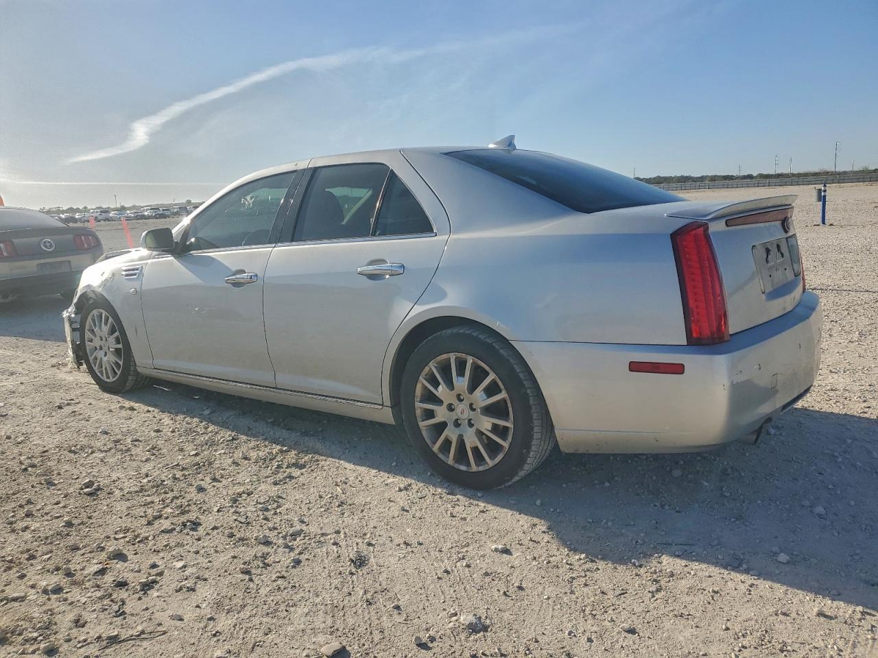 2011 CADILLAC STS