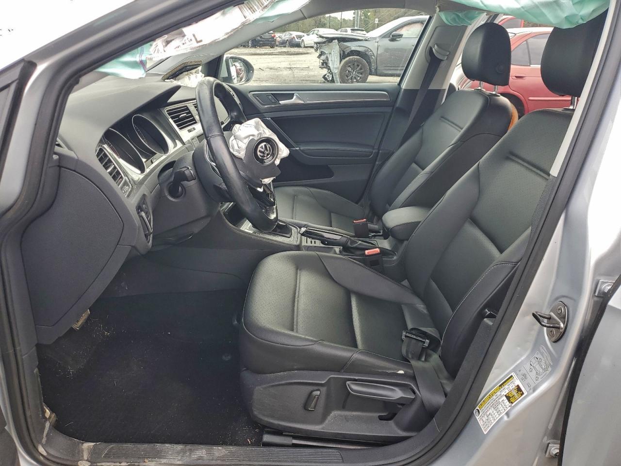 2017 VOLKSWAGEN
